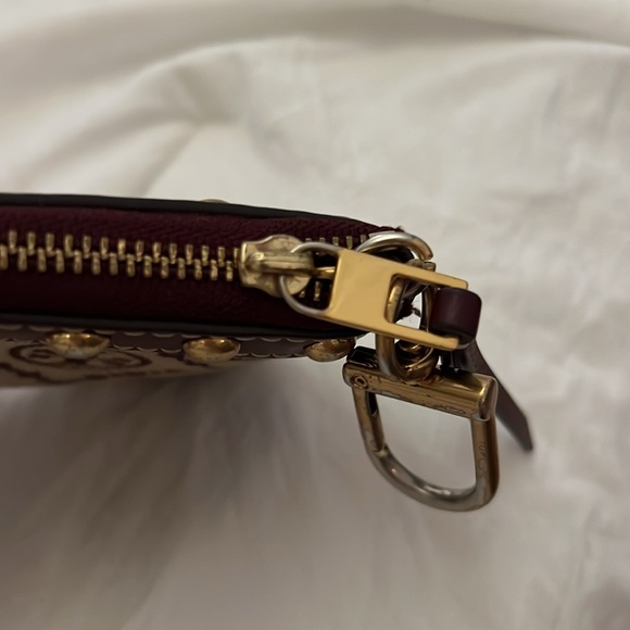 Tory Burch T Monogram Studded Card Case Key Fob - Picture 7 of 8